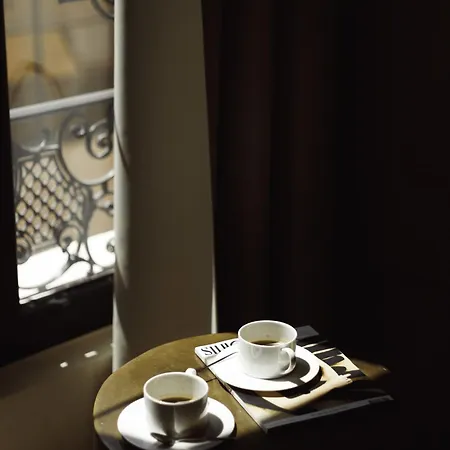 Notre Dame - Self Check-in Hotel