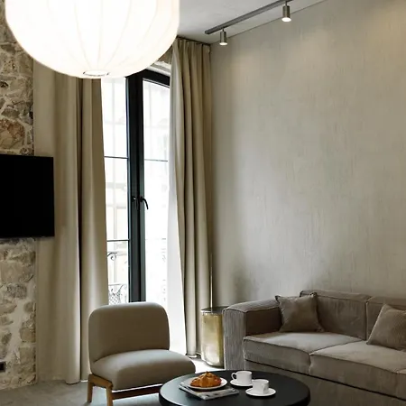 Notre Dame - Self Check-in