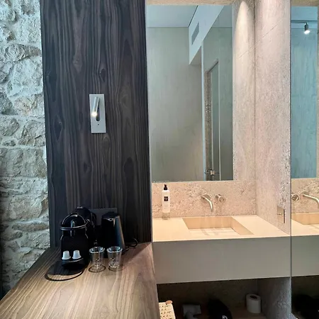 Notre Dame Renovated 2025 아파트호텔