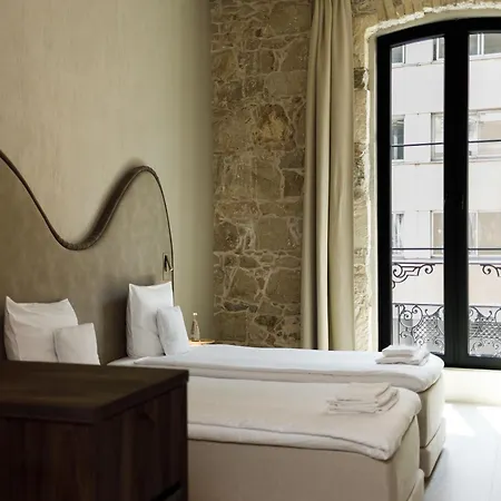 Notre Dame - Self Check-in