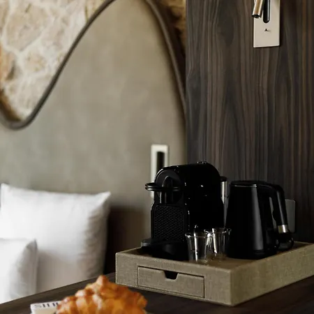 Hotel Notre Dame - Self Check-in